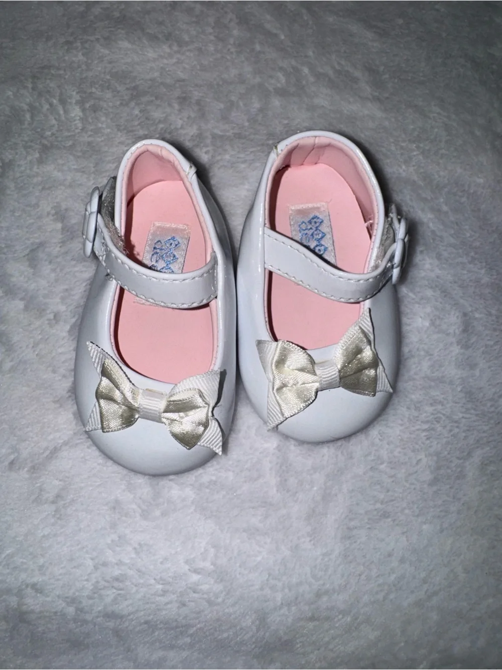 Baby size newborn shoes